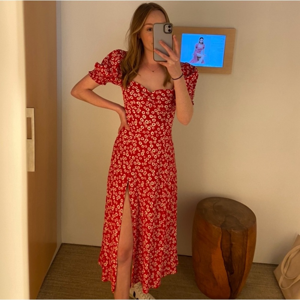Beautiful Reformation Dress!